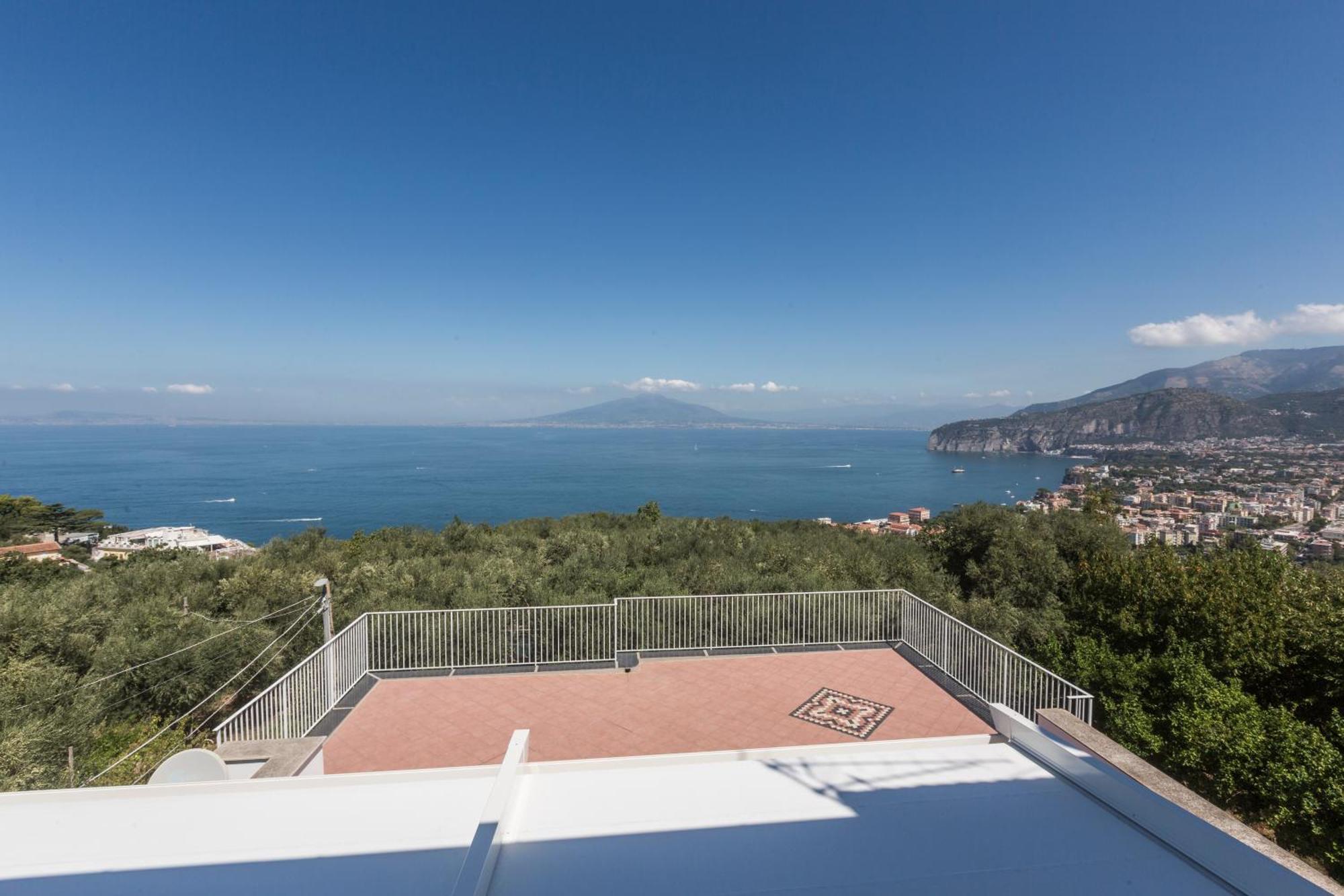 La Terrazza Sul Golfo Villa Sorrento Exterior foto