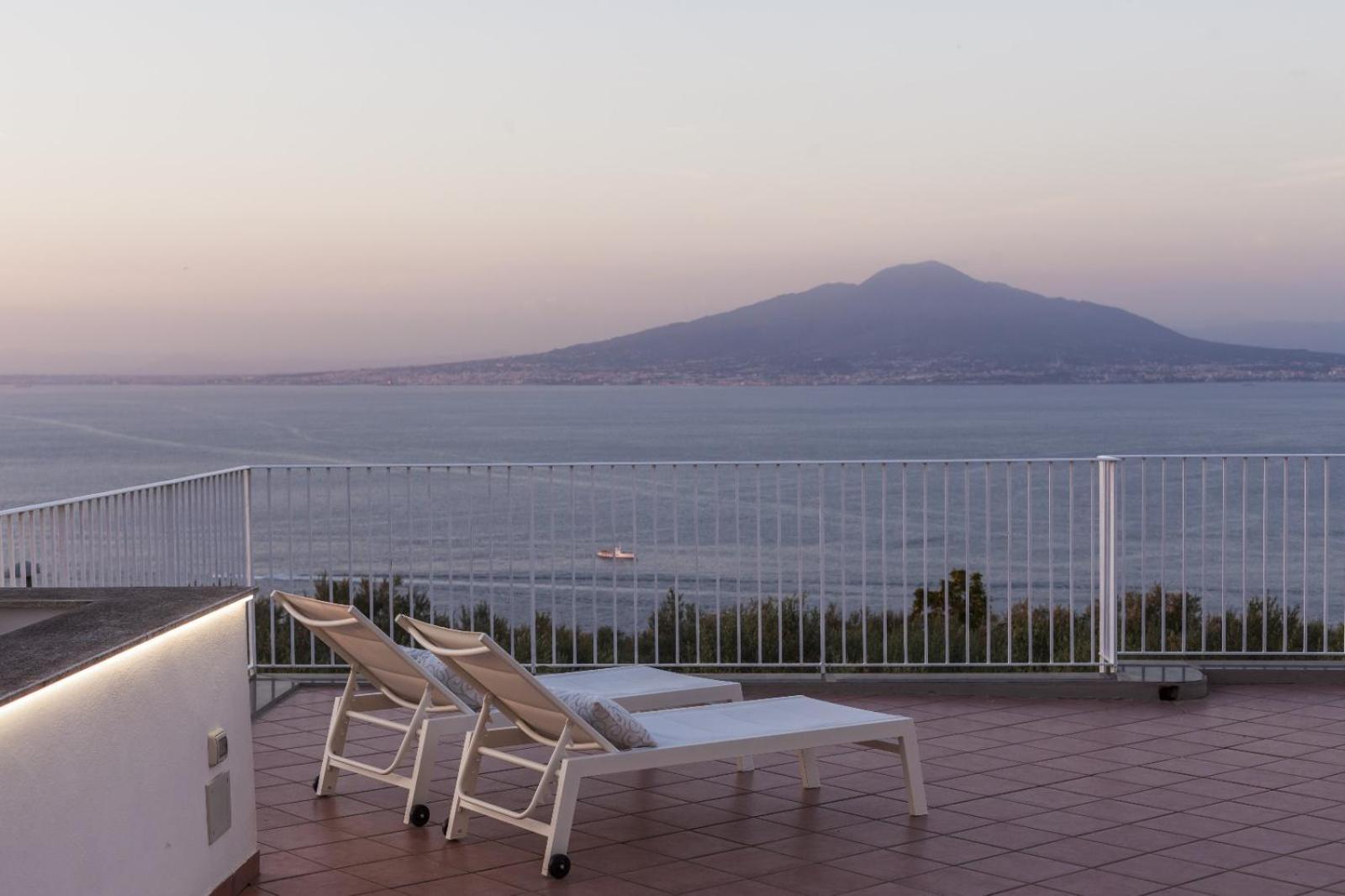 La Terrazza Sul Golfo Villa Sorrento Exterior foto