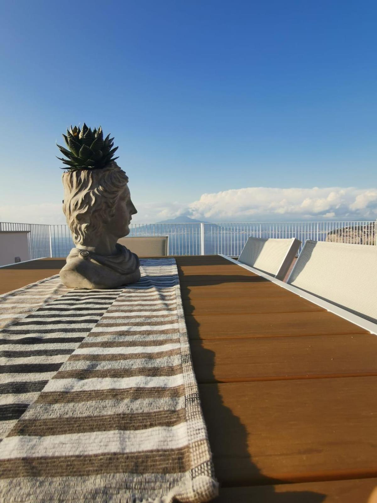 La Terrazza Sul Golfo Villa Sorrento Exterior foto